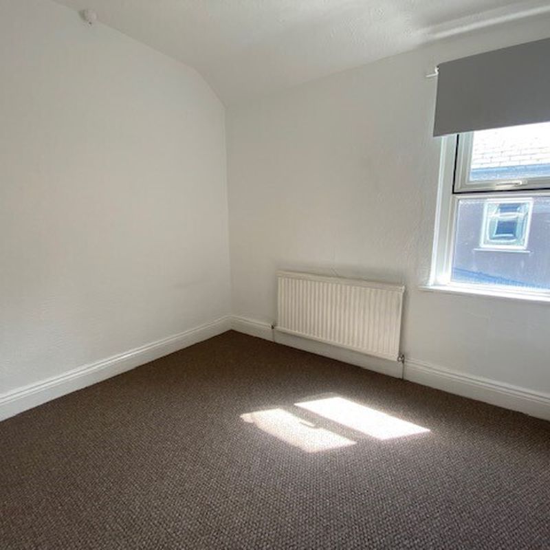 2 bedroom property to let in Splott Road, CARDIFF - £995 pcm