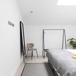 Rent 5 bedroom apartment of 77 m² in Madrid
