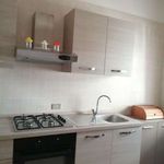 Affitto 3 camera appartamento di 100 m² in Sulmona