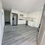 Rent 2 bedroom apartment of 83 m² in Lynwood