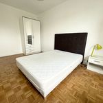 Appartement de 77 m² avec 4 chambre(s) en location à Rennes