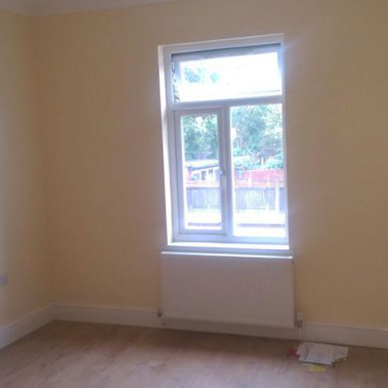2 bed ground floor flat | City Move- real estate company London Leyton