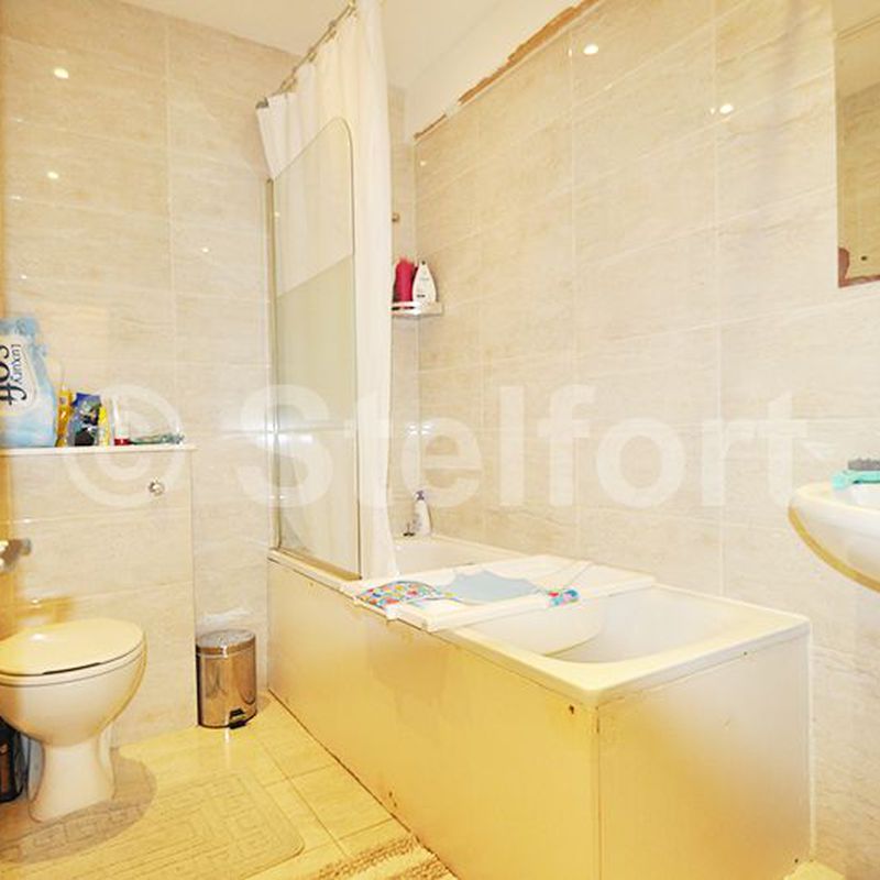 To Let - 1 bedroom Apartment, Court Road, London, SE9 - £1,250 pcm Mottingham