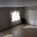 Rent 4 bedroom house of 438 m² in Johannesburg