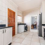 Rent 4 bedroom house of 1307 m² in Johannesburg
