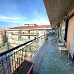 Affitto 3 camera appartamento di 90 m² in Catania