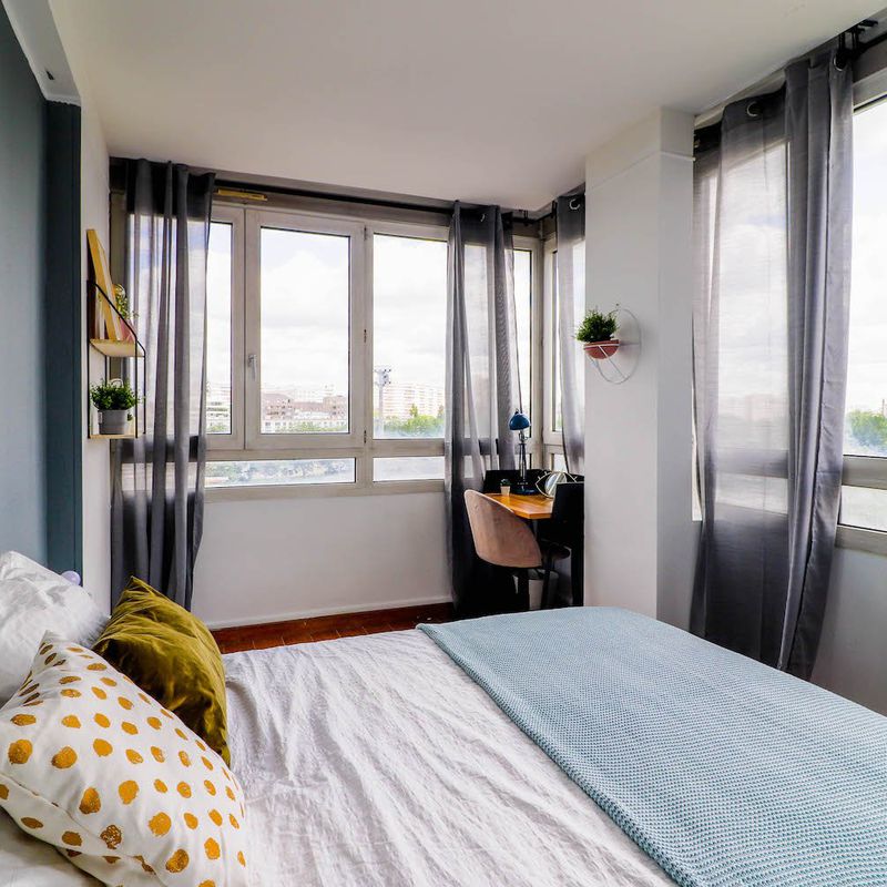 Pleasant 11 m² bedroom in coliving for rent in Paris