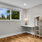Rent 1 bedroom apartment of 220 m² in Bellevue