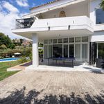 Rent 4 bedroom house of 318 m² in Marbella