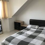 Rent 6 bedroom house in Ammanford