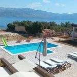 Rent 3 bedroom house in County of Split-Dalmatia