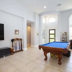 Rent 3 bedroom apartment of 271 m² in La Quinta