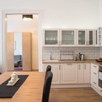 Rent 4 bedroom apartment of 125 m² in Budapest