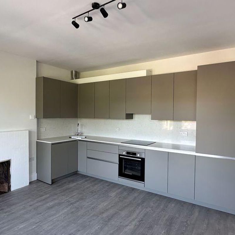 4 bedroom apartment to rent Finchley