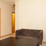 Rent a room of 88 m² in Madrid