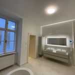Miete 4 Schlafzimmer wohnung von 162 m² in Wien