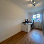 Rent 2 bedroom apartment in Sandhurst