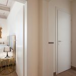 Affitto 3 camera appartamento di 150 m² in Firenze