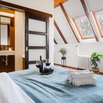 Wynajmij 4 sypialnię apartament z 50 m² w Warszawa