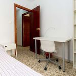 Rent a room of 130 m² in Granada
