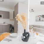 Rent 2 bedroom apartment of 61 m² in Clichy