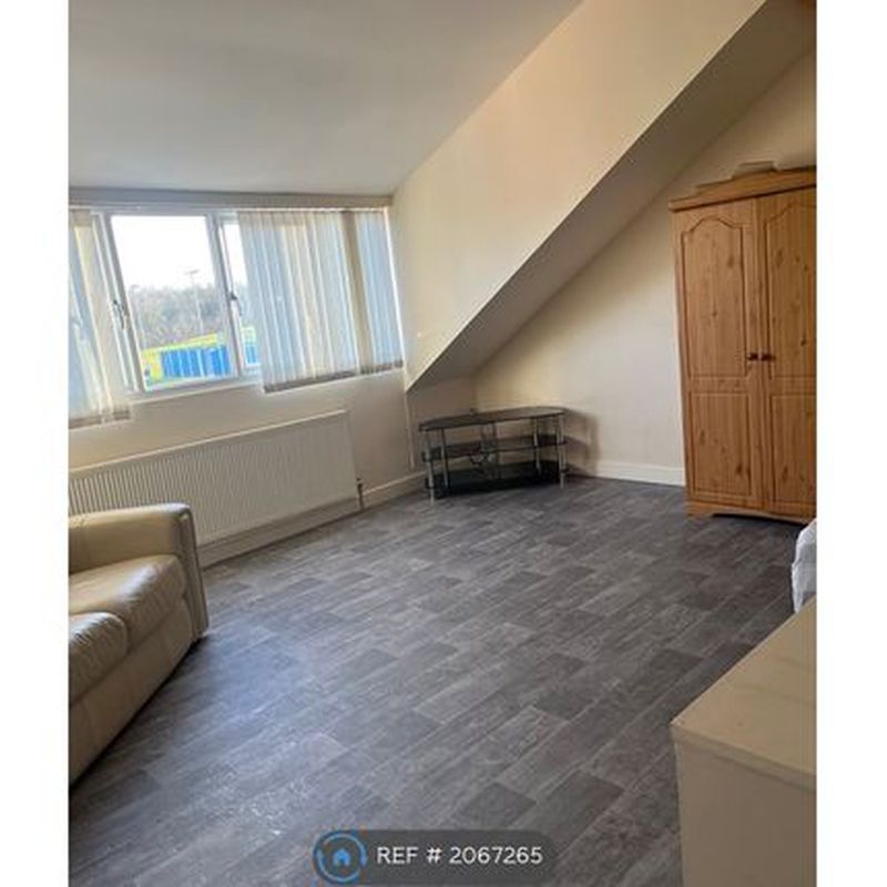 Room to rent in Heath Rd, Chesterfield S42