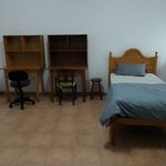 Rent a room of 500 m² in Coimbra