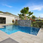 Rent 4 bedroom house of 316 m² in Cairns