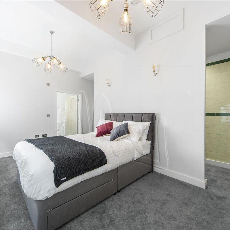 2 Bedroom Apartment for rent in Great Charles Street Queensway, Birmingham