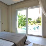 Rent 5 bedroom house of 400 m² in Antalya