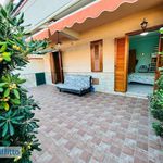 Rent 2 bedroom house of 40 m² in Campofelice di Roccella