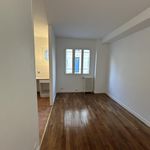 Appartement de 47 m² avec 3 chambre(s) en location à Paris