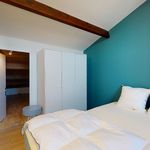 Rent a room of 120 m² in Aix-en-Provence