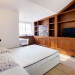 Rent a room of 300 m² in Milano