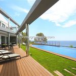 Rent 6 bedroom house of 700 m² in Campomanes