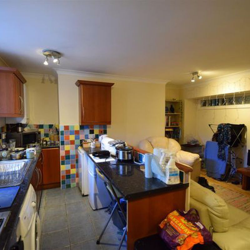 Flat to rent in Apartment B, Heaton Road NE6 Byker