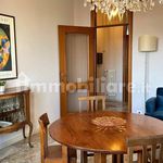 Affitto 2 camera appartamento di 80 m² in Novate Milanese