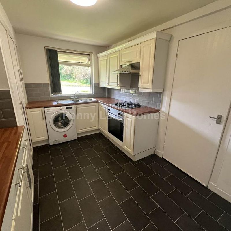 2 bedroom flat to rent Castlehead