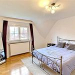 Huur 4 slaapkamer huis van 900 m² in Waterloo
