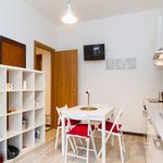 Rent a room of 106 m² in Milan