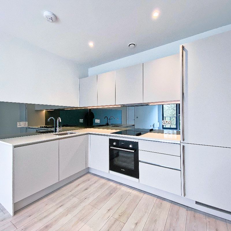 2 BEDROOM Flat/Apartment at 36 Compass House,Camberley,GU15,3EY, England