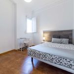 Rent a room of 155 m² in Valencia