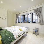 Rent 6 bedroom flat in Weybridge