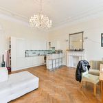 Rent 2 bedroom apartment of 90 m² in London