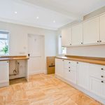 Rent 5 bedroom house in Faringdon