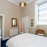 Rent 1 bedroom apartment of 80 m² in Edinburgh