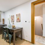 Rent 2 bedroom house of 251 m² in Les