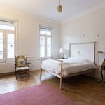 Rent a room of 500 m² in Sint-Joost-ten-Node