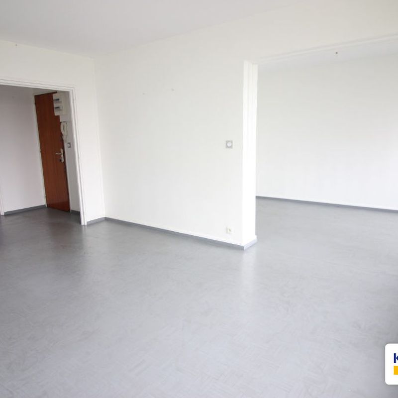 Appartement 4 pièces – 83 m² environ 895 €/mois