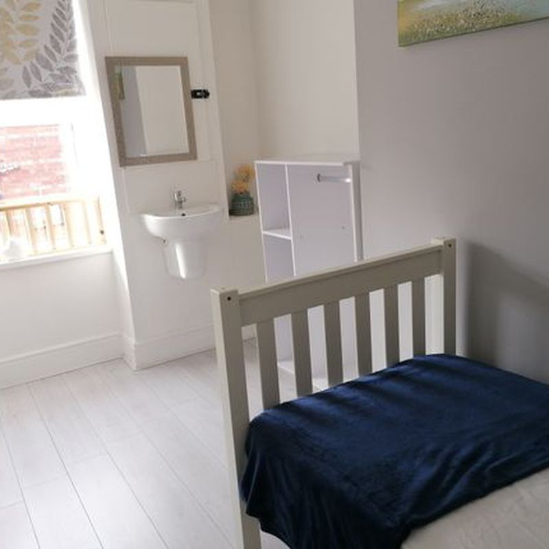 Shared accommodation to rent in Room 2, 11 Albert Road, Retford DN22 Eaton